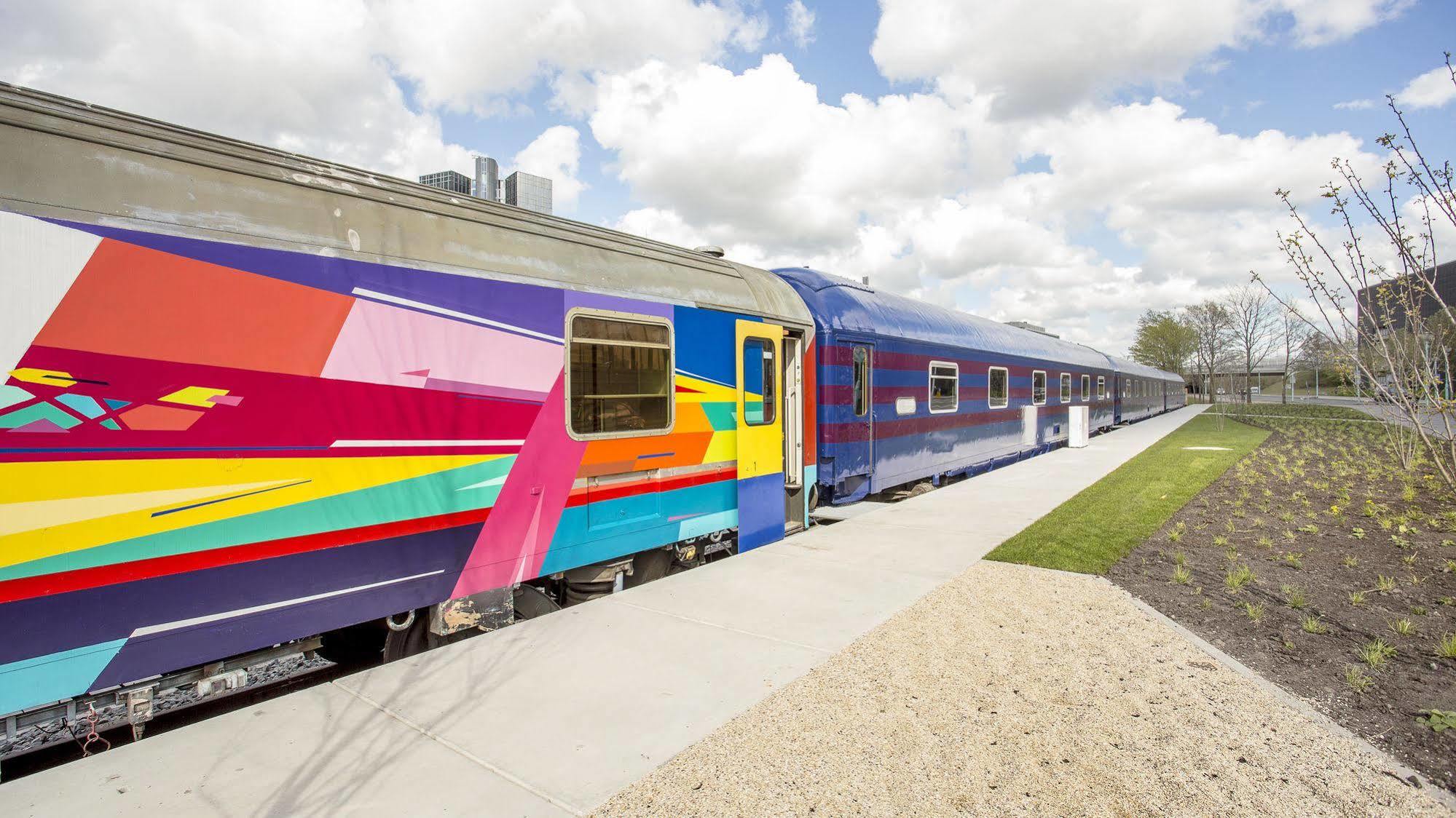 Train Lodge Amsterdam Exterior photo